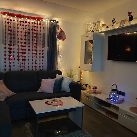 Apartamento Happy Moments 1 Gornje Jesenje Exterior foto