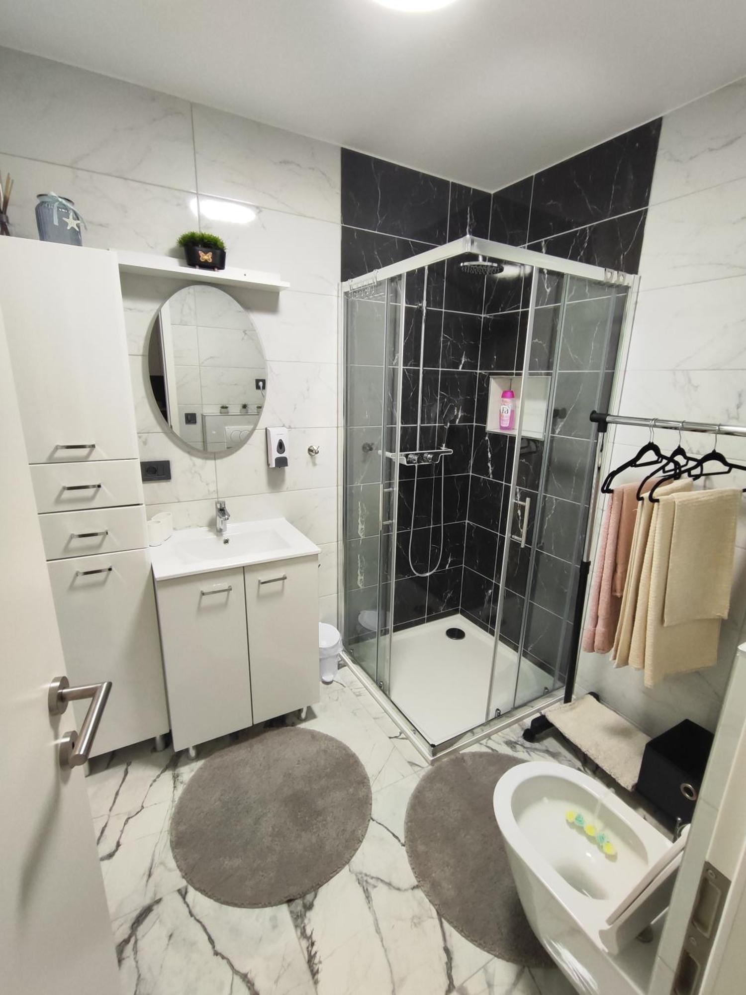 Apartamento Happy Moments 1 Gornje Jesenje Exterior foto